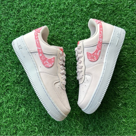 Nike Air Force 1 ‘07 Pearl Pink / Coral Chalk - Picture 12 of 14